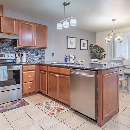 Walk To Downtown Leavenworth * Sleeps 6 + Pets * Ground Level Gem! Apartment Exterior photo