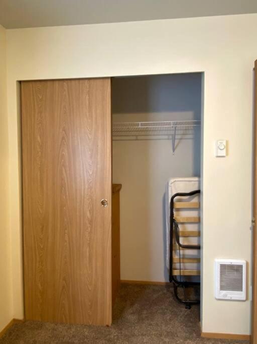 Walk To Downtown Leavenworth * Sleeps 6 + Pets * Ground Level Gem! Apartment Exterior photo