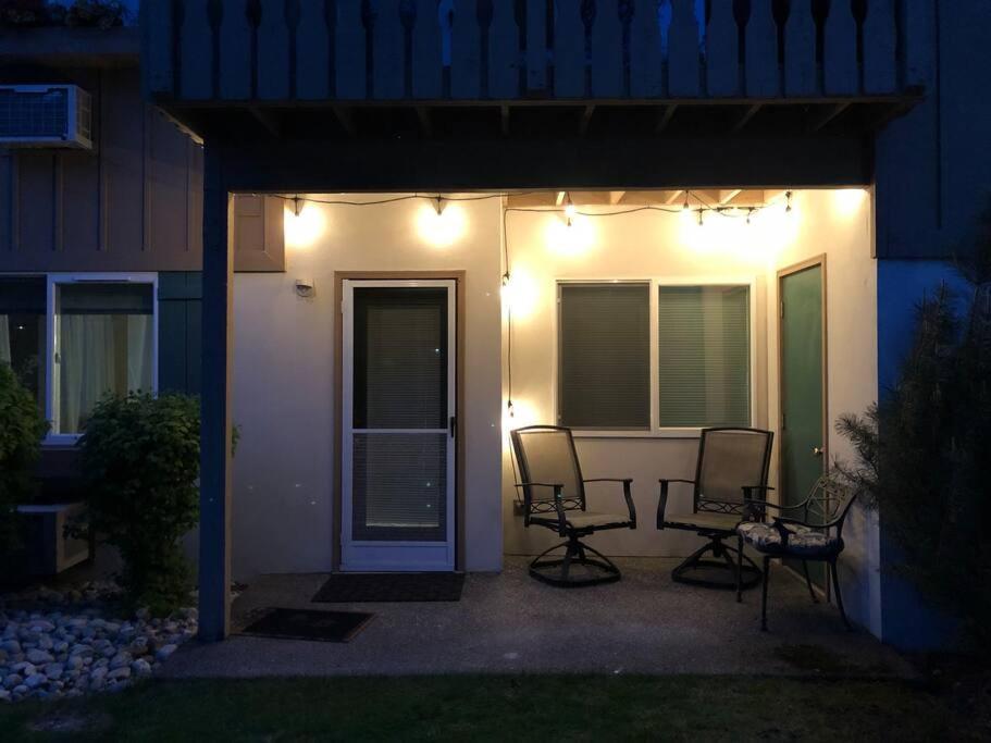 Walk To Downtown Leavenworth * Sleeps 6 + Pets * Ground Level Gem! Apartment Exterior photo
