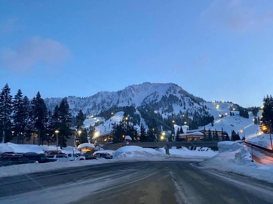 Walk To Downtown Leavenworth * Sleeps 6 + Pets * Ground Level Gem! Apartment Exterior photo